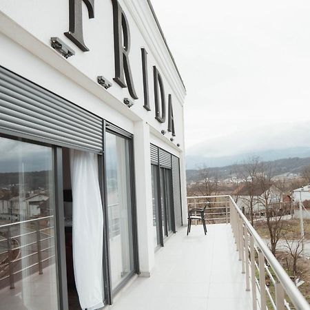 Hotel Frida Gjakova Buitenkant foto