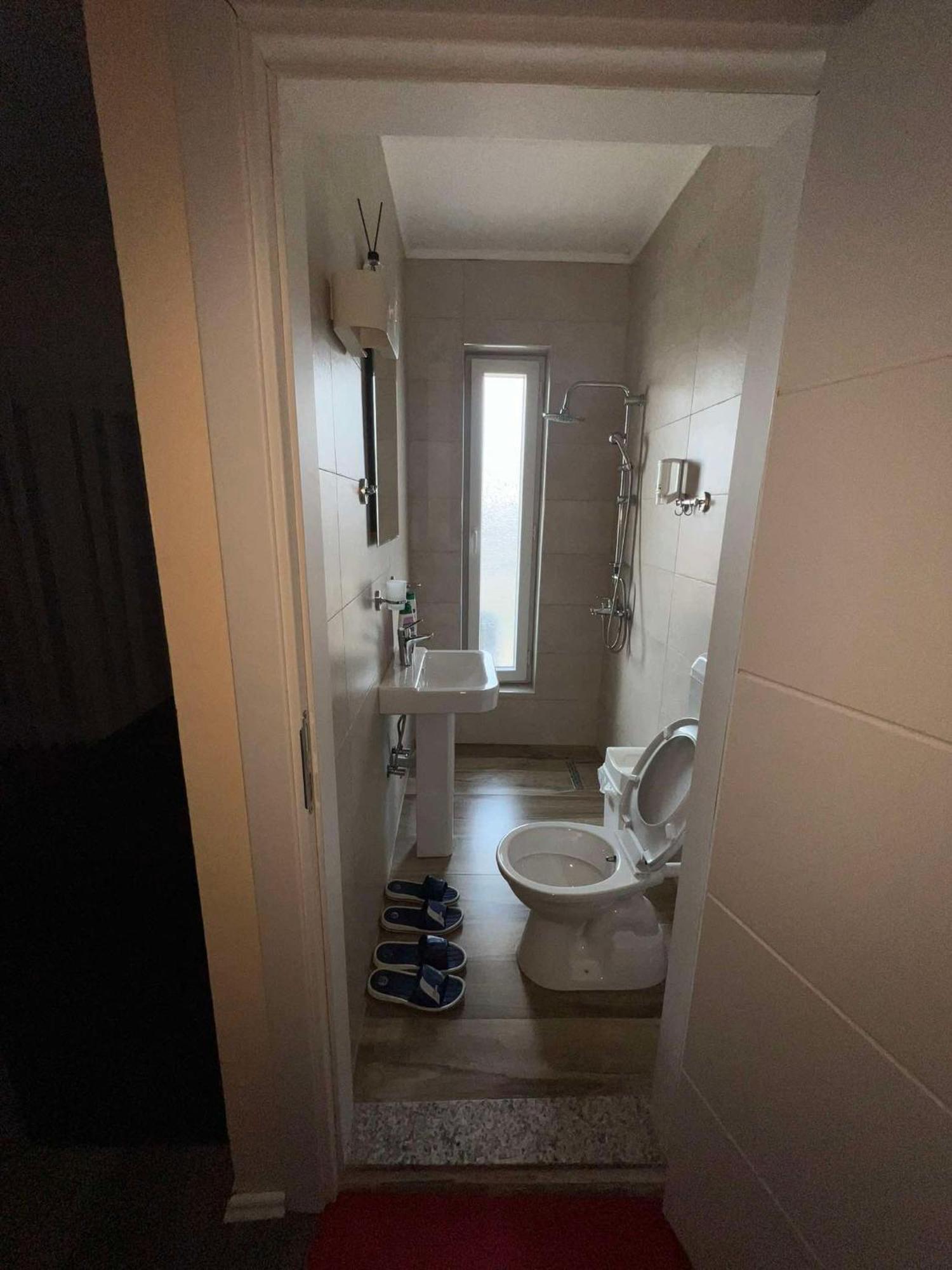 Hotel Frida Gjakova Buitenkant foto