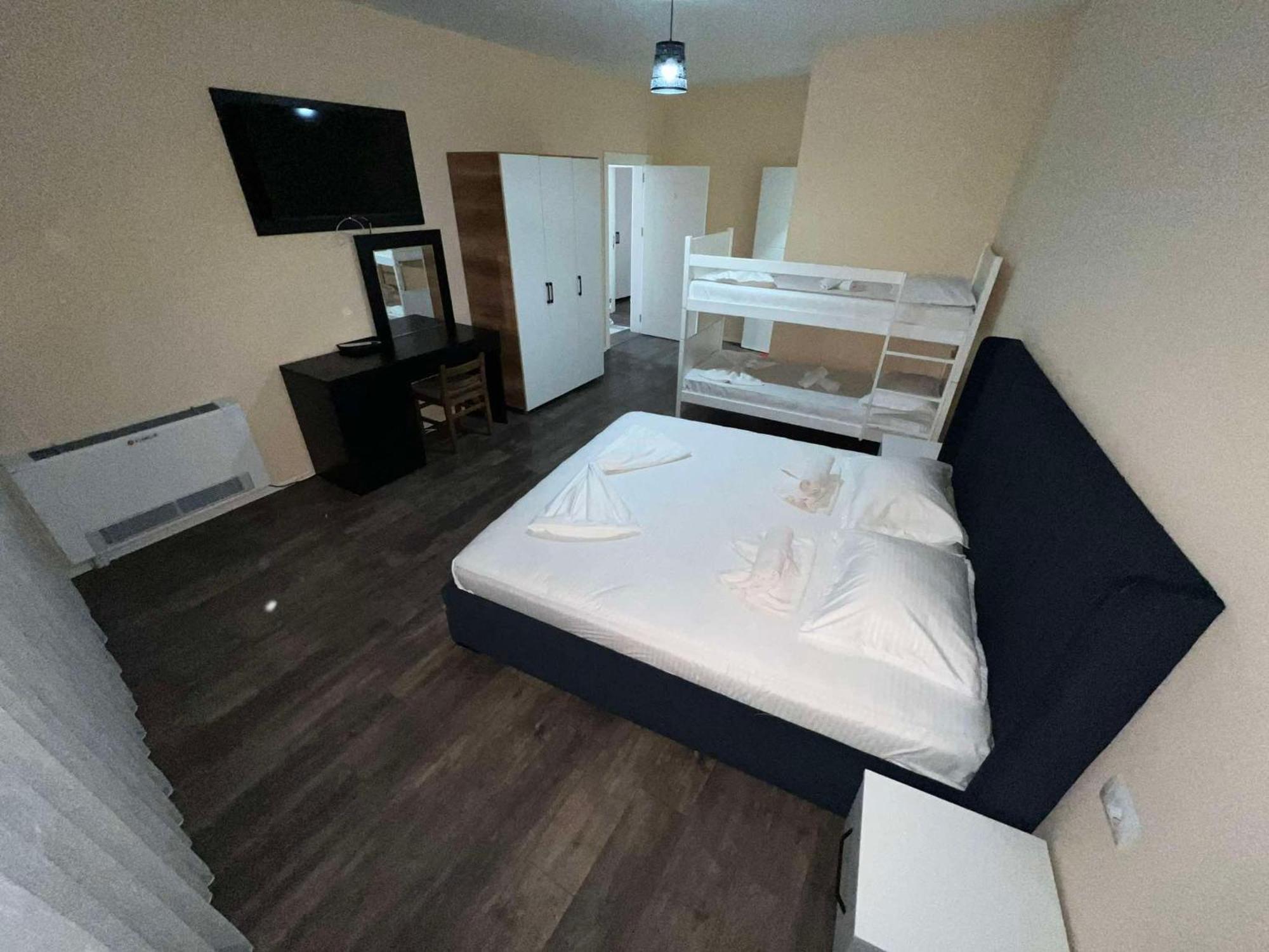 Hotel Frida Gjakova Buitenkant foto